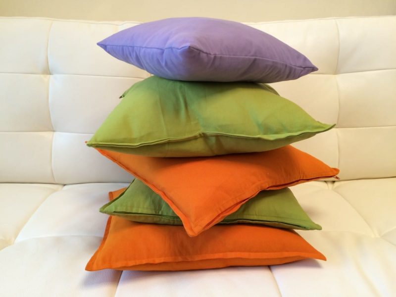 how to spot clean a pillow