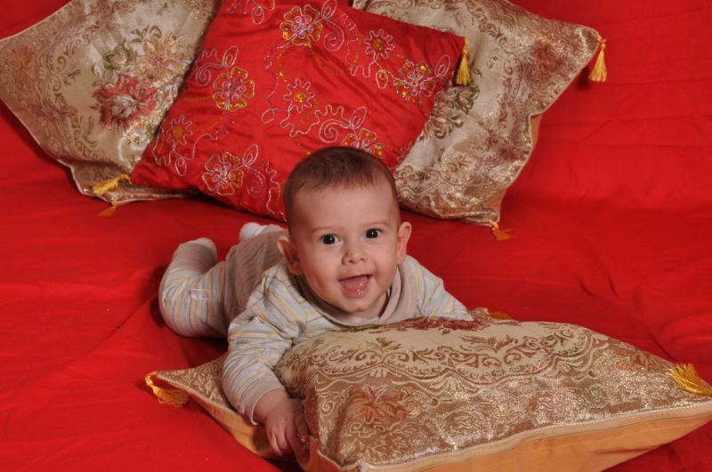 how-to-use-a-boppy-pillow-4-practical-ways-krostrade