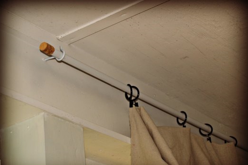 Hang Curtains From A Drop Ceiling, How To Hang Curtain Rod On Ceiling