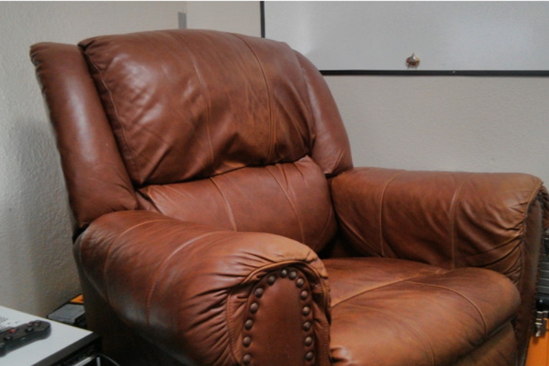 How to Support a Saggy Recliner Chair With Cushion