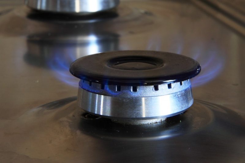 How To Adjust The Flame On A Gas Stove 3 Easy Steps To Follow Krostrade