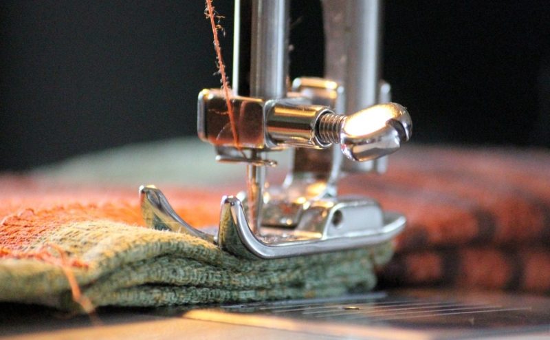 how to thread a nelco sewing machine
