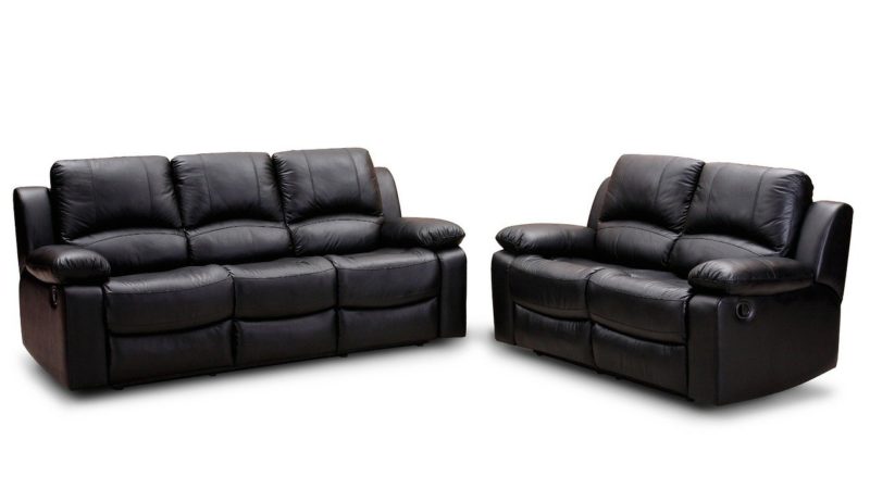 how does an electric loveseat recliner work