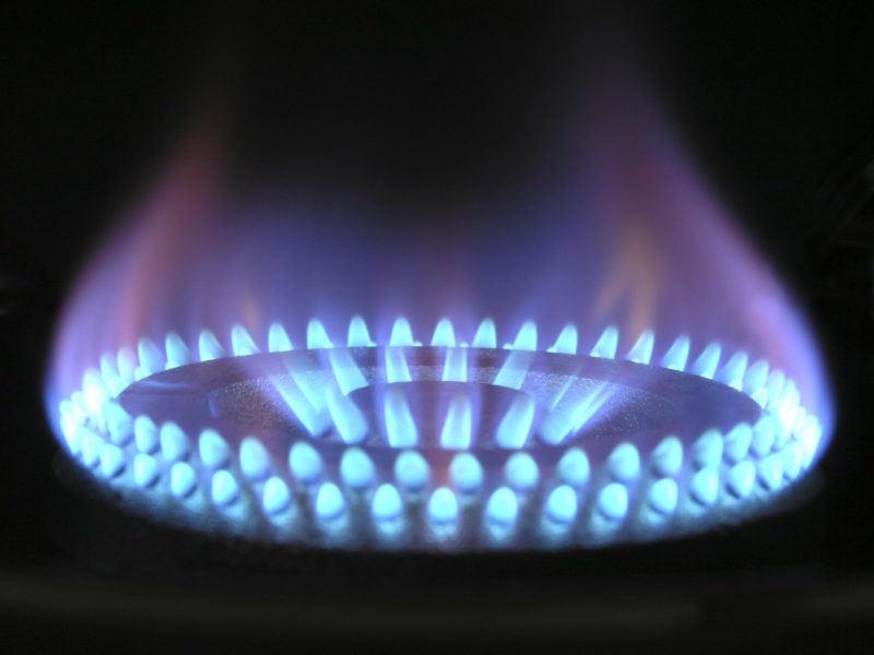 what happens if you use propane on a natural gas stove