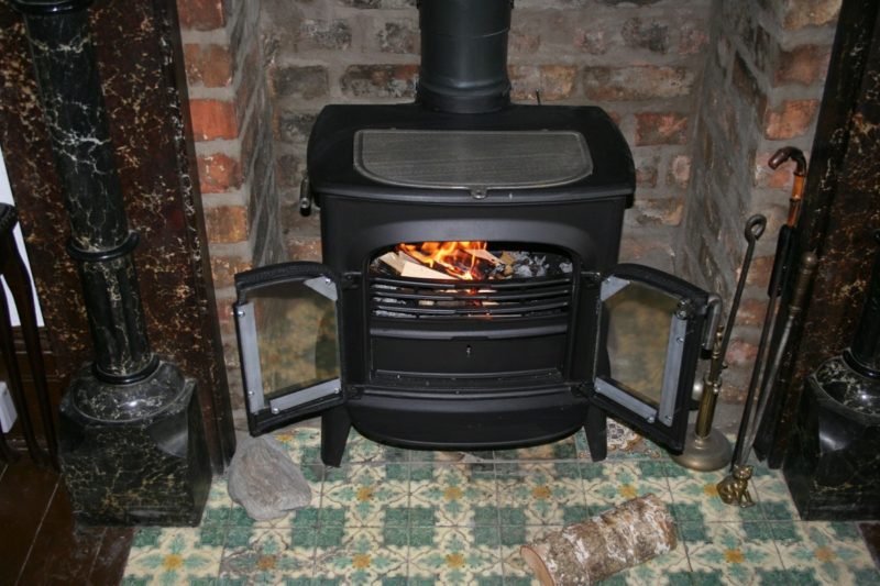what is a catalytic wood stove