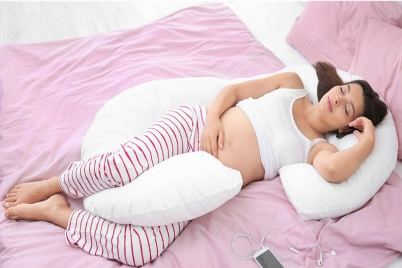 How To Use A Maternity Pillow