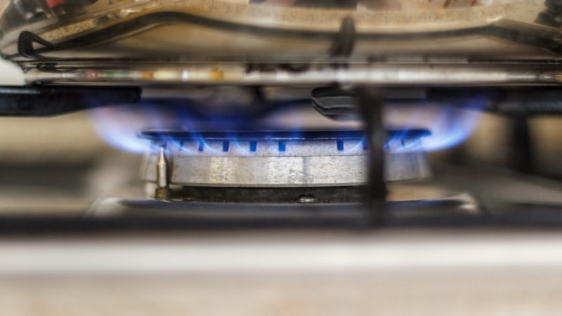 how to adjust pilot light on gas stove