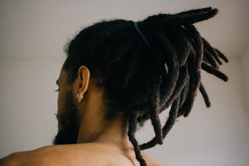 what does mold in dreads look like