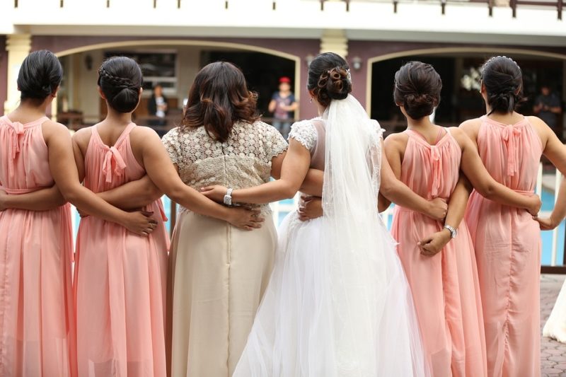 how many bridesmaids are there in a wedding