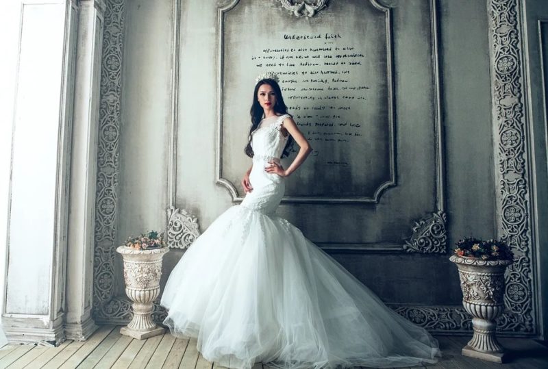 how to alter a wedding dress yourself