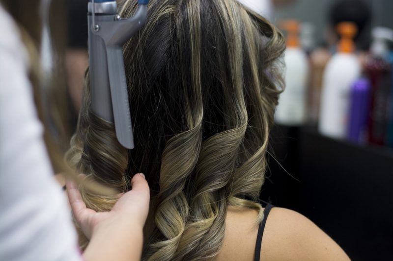 how to curl hair with blow dryer brush