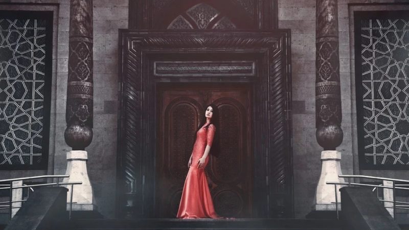 what does a red wedding dress mean