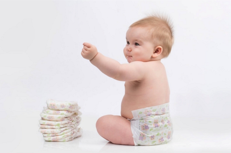 Training diapers that get cold when wet