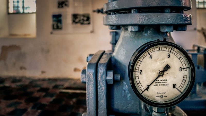 how to adjust pressure on pressure washer pump
