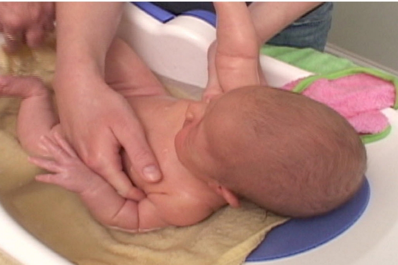 How to Bath New Born Baby