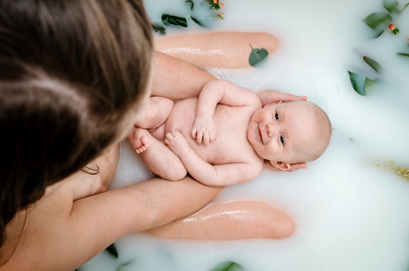 What temperature should baby bath water be