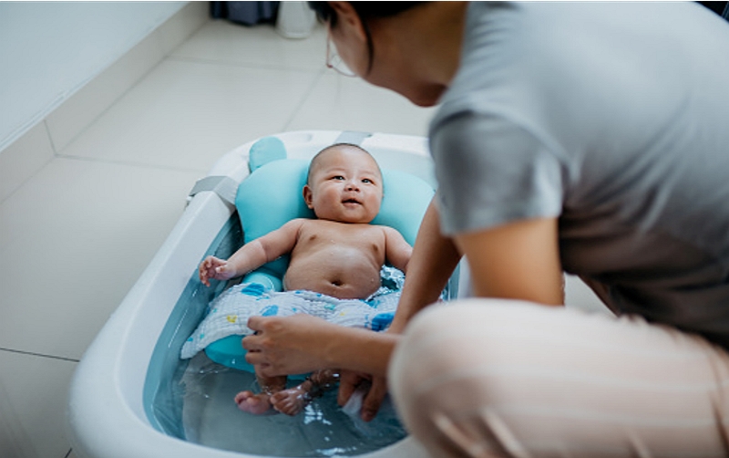 What temp should baby bath water be