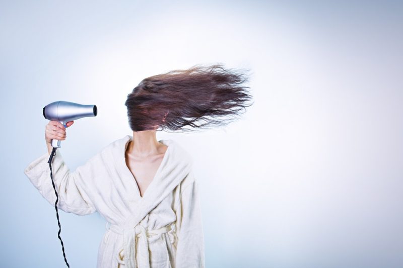 How to use a diffuser hairdryer