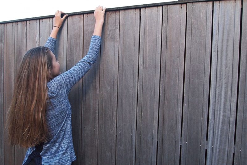 how to clean vinyl fence with pressure washer