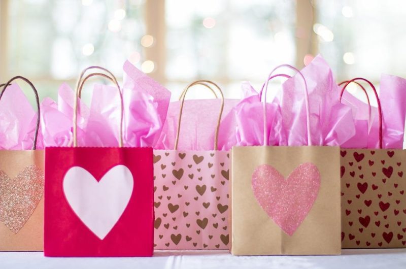 how much do wedding favors cost
