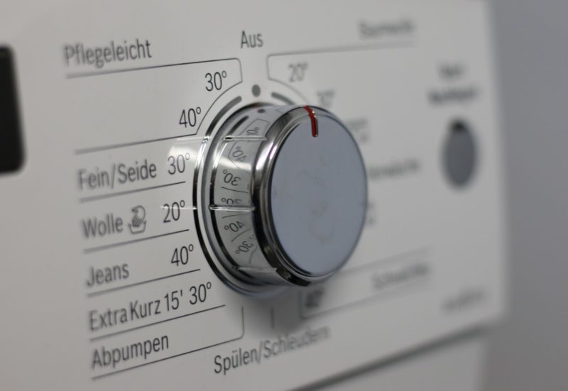 how does a steam dryer work