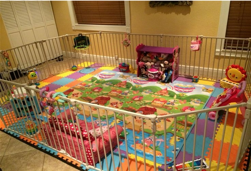 How Old Does Baby Have To Be To Be In Play Playpen