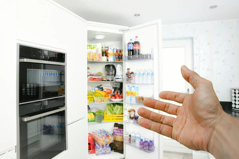 how does an Rv fridge work