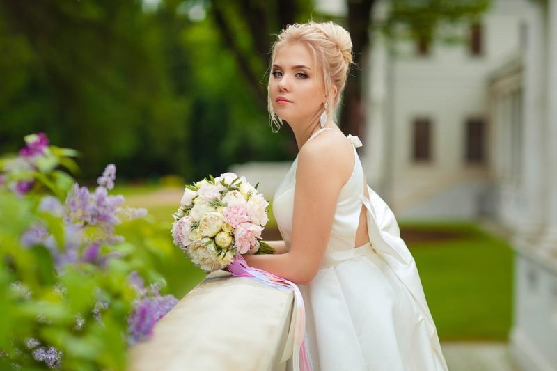 how to design your own wedding dress