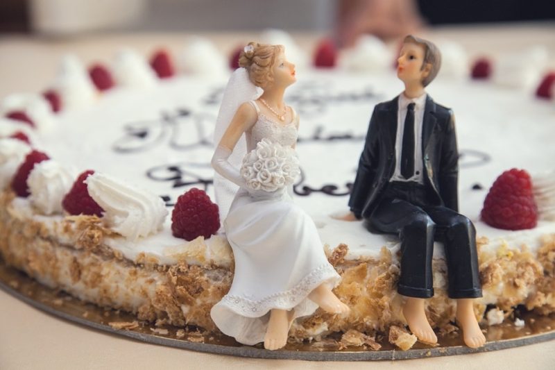 how to make wedding cake toppers