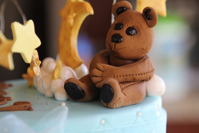 how to make a baby shower cake
